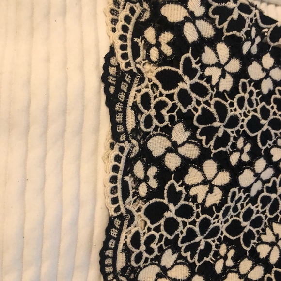 Black and White Heavy Lace Mock turtleneck Mini by Tracy Reese - Picture 8 of 8